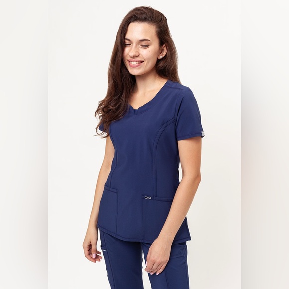 Cherokee Infinity Scrub Set - Picture 3 of 15